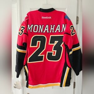 Signed Sean Monahan Calgary Flames Jersey - Size L